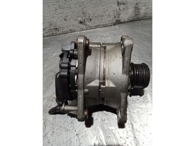 Recambio de alternador para audi a3 (8l1) 1.9 tdi referencia OEM IAM 038903023L 0124325001 90A