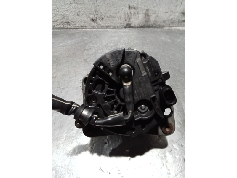 Recambio de alternador para audi a3 (8l1) 1.9 tdi referencia OEM IAM 038903023L 0124325001 90A