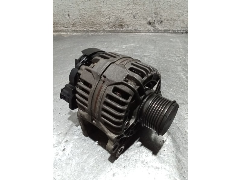 Recambio de alternador para volkswagen golf iv (1j1) 1.9 tdi referencia OEM IAM 038903023L 0124325001 99A