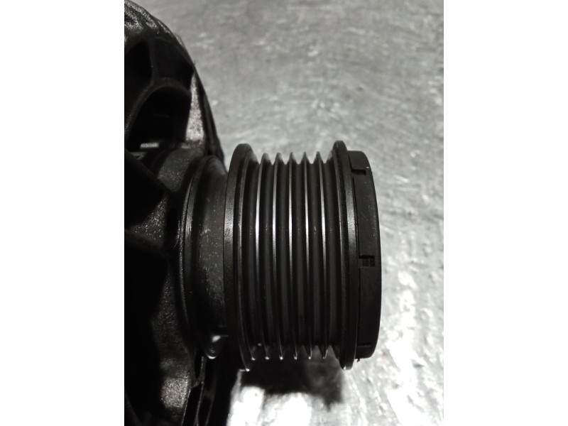 Recambio de alternador para volkswagen golf iv (1j1) 1.9 tdi referencia OEM IAM 038903023L 0124325001 99A