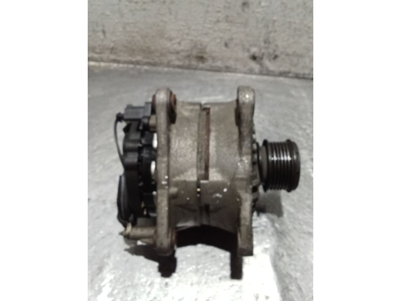Recambio de alternador para volkswagen golf iv (1j1) 1.9 tdi referencia OEM IAM 038903023L 0124325001 99A
