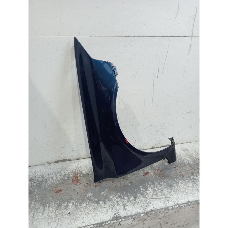 Recambio de aleta delantera derecha para renault laguna ii (bg0/1_) 2.0 16v (bg00, bg0k, bg0p, bg0w) referencia OEM IAM   