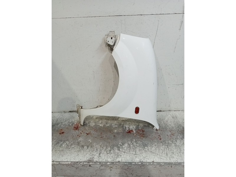 Recambio de aleta delantera izquierda para renault kangoo express (fc0/1_) d 65 1.9 (fc0e, fc02, fc0j, fc0n) referencia OEM IAM 