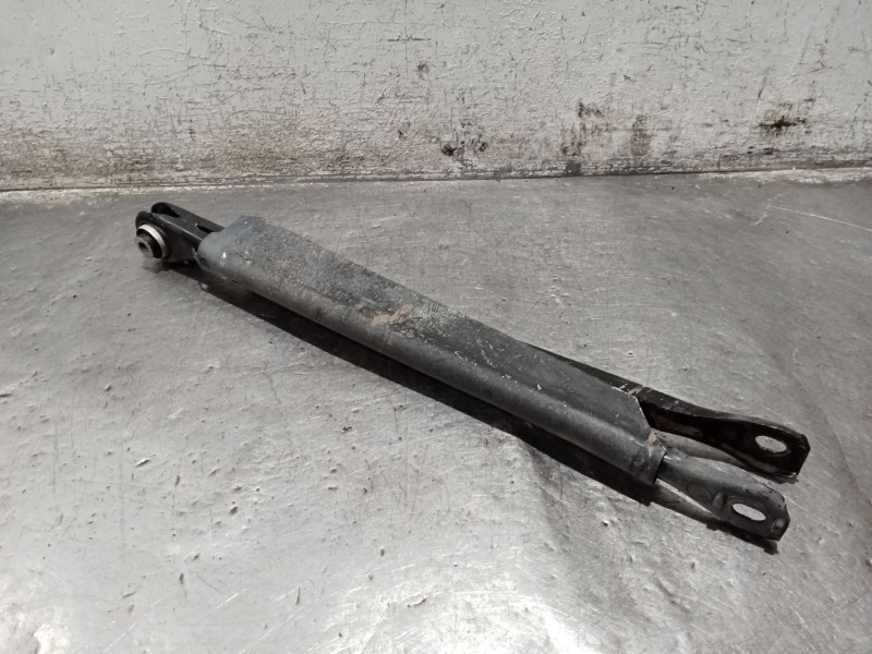 Recambio de brazo suspension inferior trasero izquierdo para bmw 3 touring (e46) 320 d referencia OEM IAM   