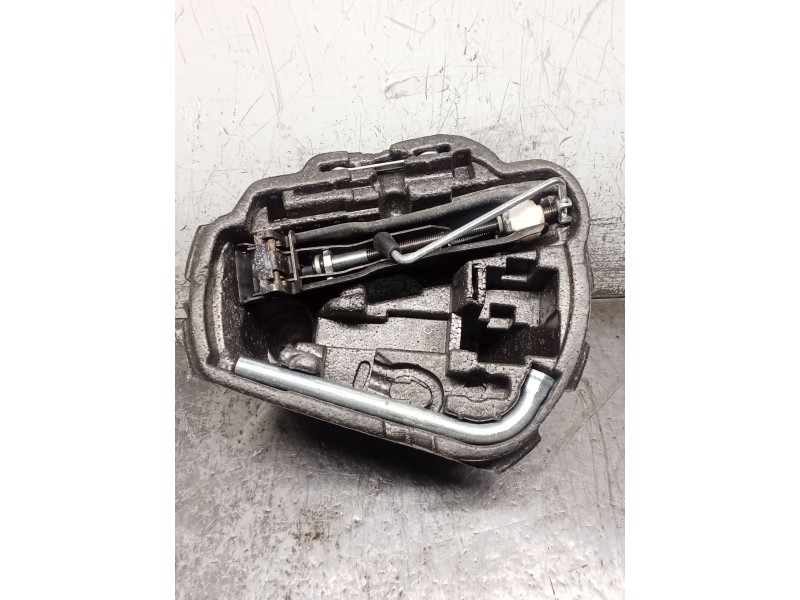 Recambio de gato para seat leon (1m1) 1.6 16 v referencia OEM IAM 1U0011031  99