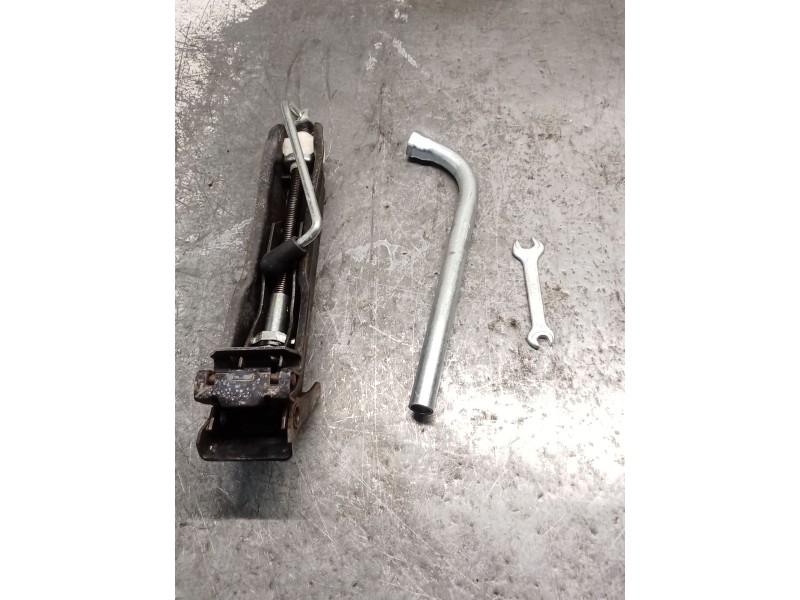 Recambio de gato para seat leon (1m1) 1.6 16 v referencia OEM IAM 1U0011031  99