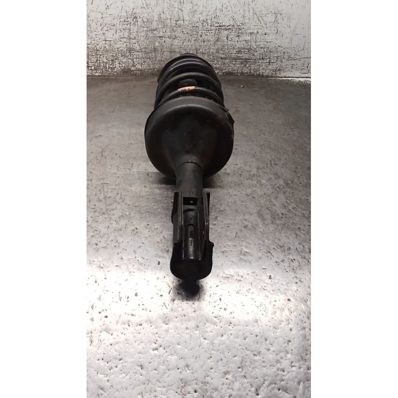 Recambio de amortiguador delantero derecho para renault kangoo (kc0/1_) d 65 1.9 (kc0e, kc02, kc0j, kc0n) referencia OEM IAM   9