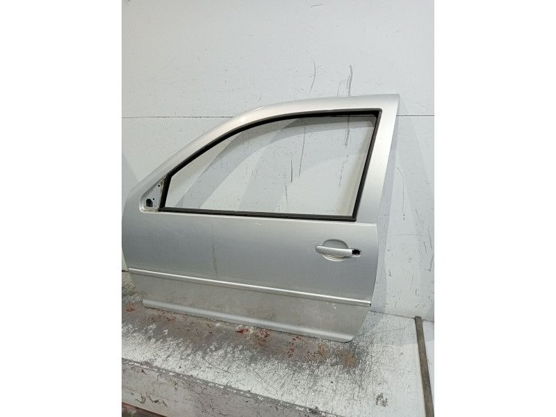 Recambio de puerta delantera izquierda para volkswagen golf iv (1j1) 1.9 tdi referencia OEM IAM   3P