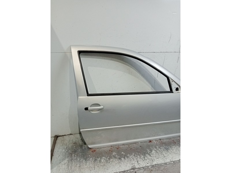 Recambio de puerta delantera derecha para volkswagen golf iv (1j1) 1.9 tdi referencia OEM IAM   3P