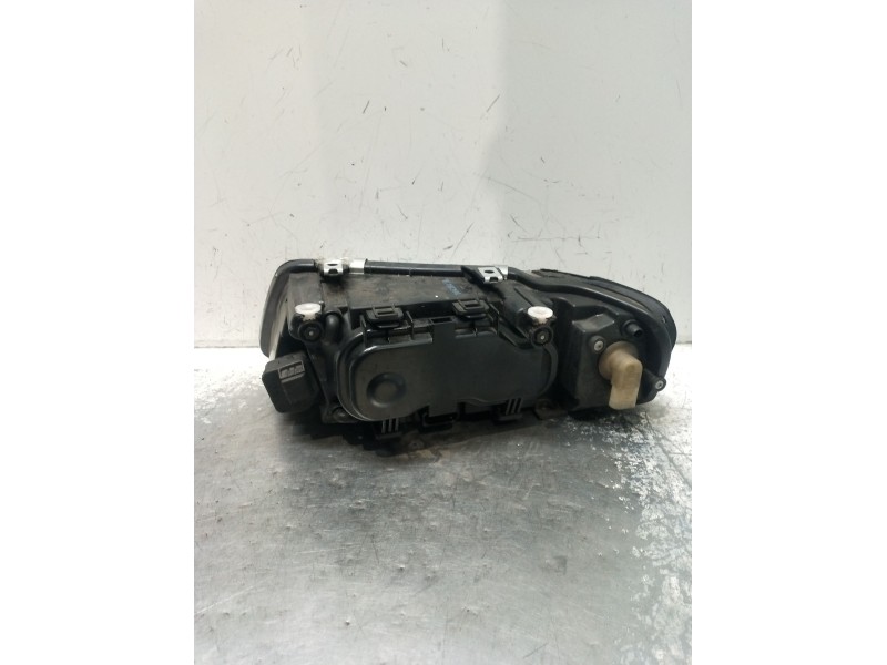 Recambio de faro izquierdo para audi a3 (8l1) 1.9 tdi referencia OEM IAM 084411160R  