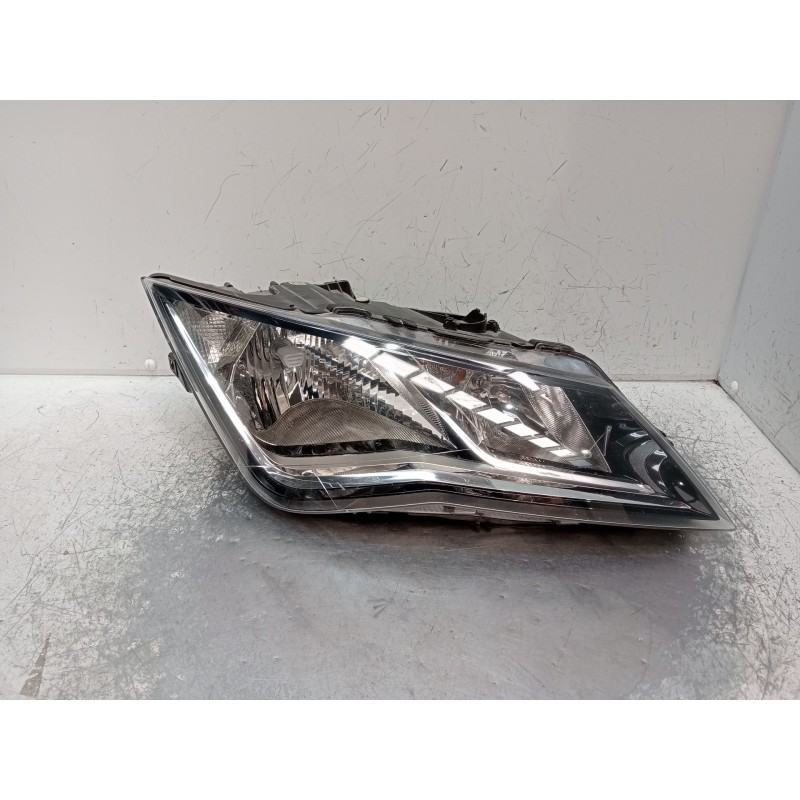 Recambio de faro derecho para seat leon (5f1) referencia OEM IAM 5F1941006A 90010799 OJO VER FOTOS