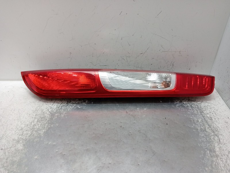 Recambio de piloto trasero derecho para ford focus ii (da_, hcp, dp) 1.8 tdci referencia OEM IAM 4M5113404A  05