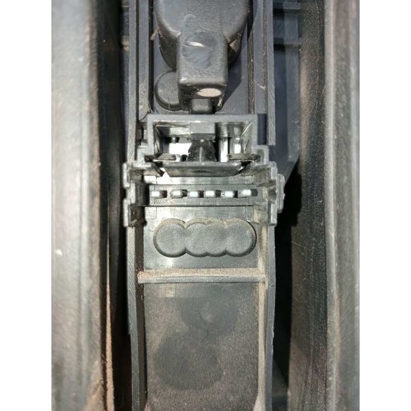 Recambio de piloto trasero izquierdo para renault kangoo (kc0/1_) d 65 1.9 (kc0e, kc02, kc0j, kc0n) referencia OEM IAM   