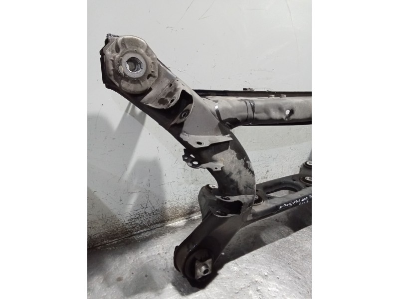 Recambio de puente trasero para mercedes-benz clase c (w205) c 400 4-matic (205.066) referencia OEM IAM 2053508309  CUNA