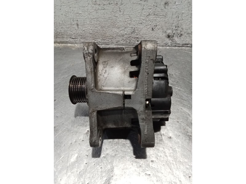 Recambio de alternador para renault megane ii station wagon (km0/1_) 1.9 dci referencia OEM IAM 8200667610  05