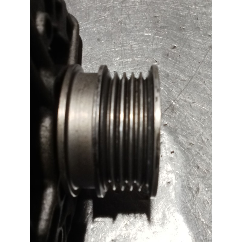 Recambio de alternador para opel astra h (a04) 1.6 (l48) referencia OEM IAM 0124425020 55556067 100A