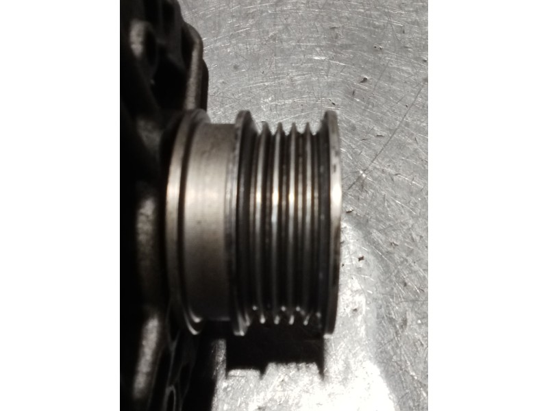 Recambio de alternador para opel astra h (a04) 1.6 (l48) referencia OEM IAM 0124425020 55556067 100A