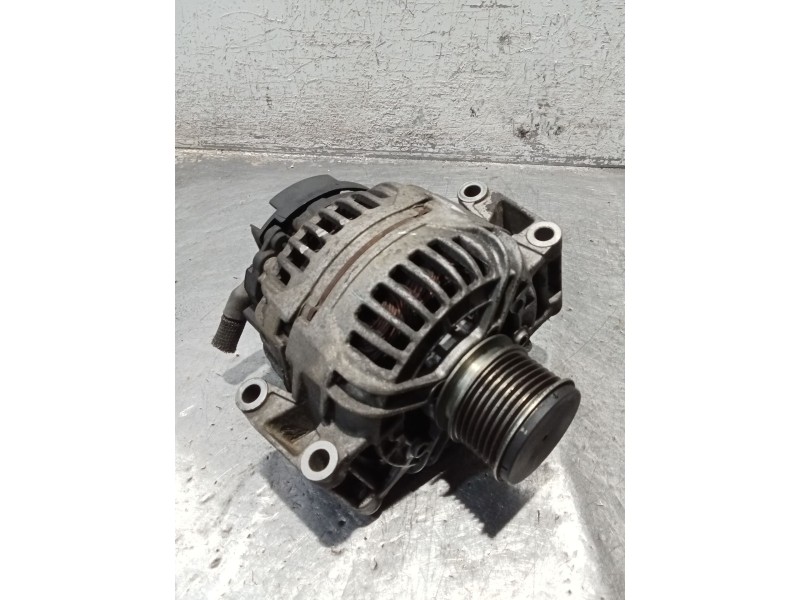Recambio de alternador para mercedes-benz clase c (w203) familiar c 180 t compressor (203.246) referencia OEM IAM A2711540802 01