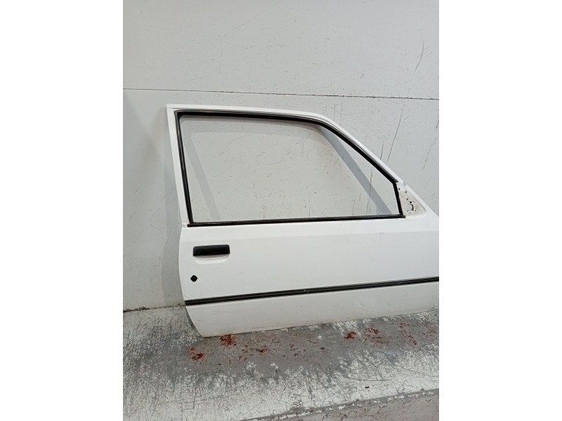 Recambio de puerta delantera derecha para peugeot 205 ii (20a/c) 1.7 diesel referencia OEM IAM  3P 98