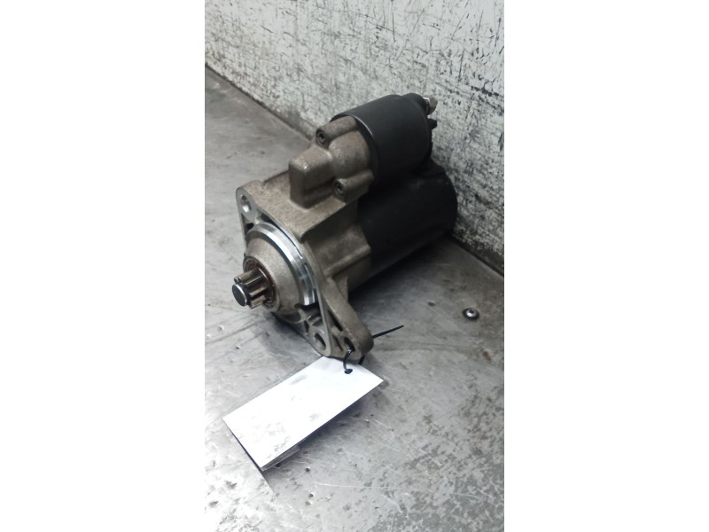 Recambio de motor arranque para seat leon (1m1) 1.6 16 v referencia OEM IAM 020911023F 0001121006 99
