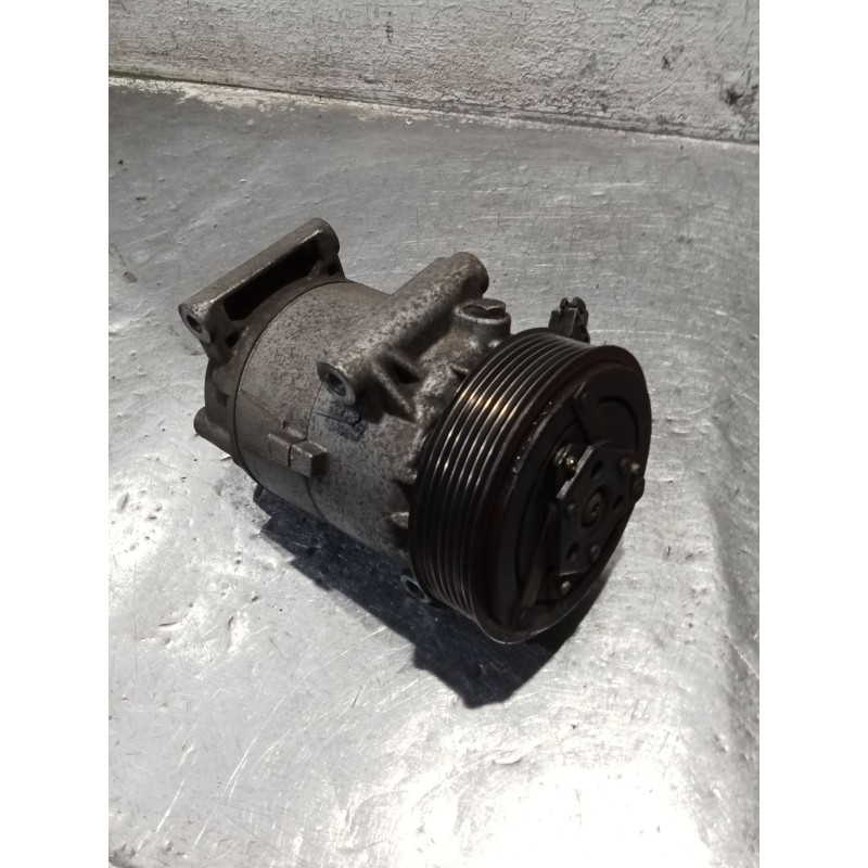 Recambio de compresor aire acondicionado para renault megane ii station wagon (km0/1_) 1.9 dci referencia OEM IAM 8200678499  05