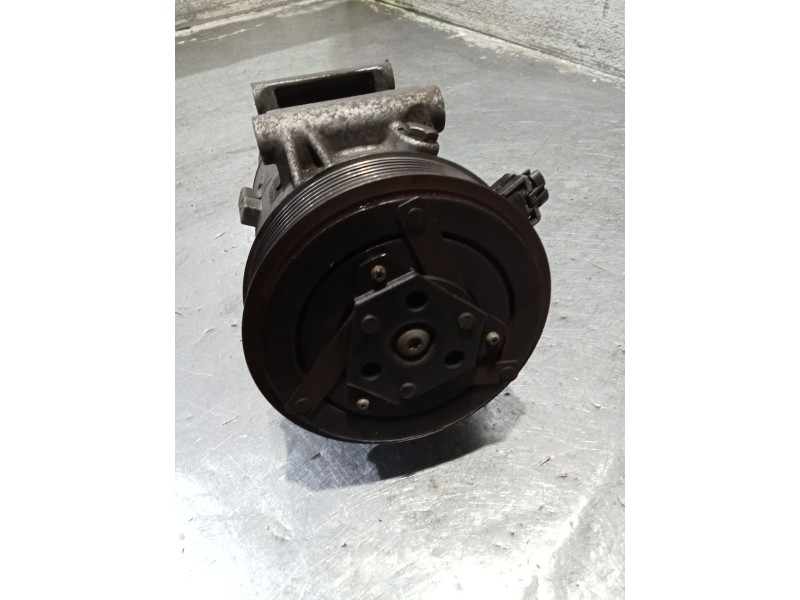 Recambio de compresor aire acondicionado para renault megane ii station wagon (km0/1_) 1.9 dci referencia OEM IAM 8200678499  05