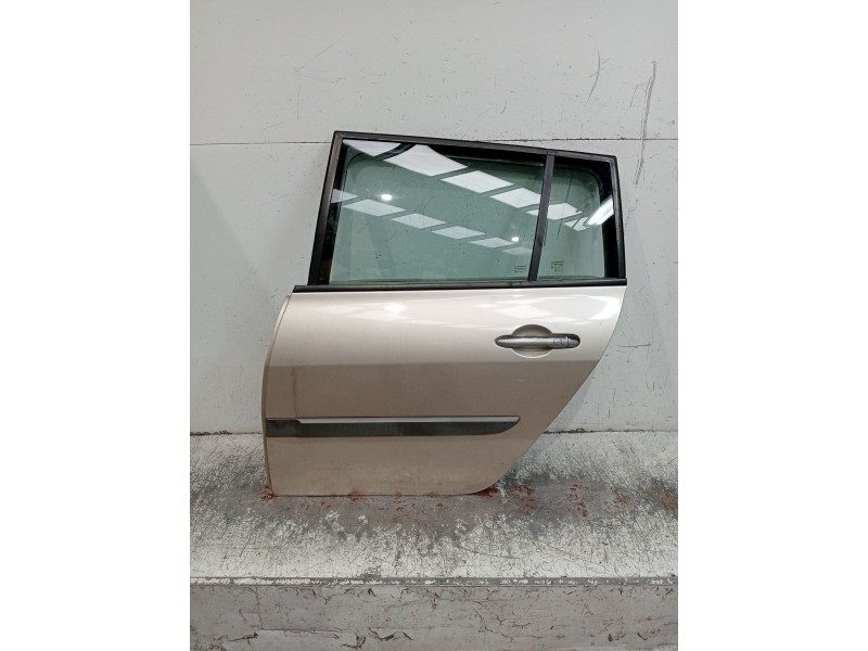Recambio de puerta trasera izquierda para renault megane ii station wagon (km0/1_) 1.9 dci referencia OEM IAM  5P 07