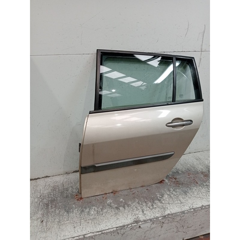 Recambio de puerta trasera izquierda para renault megane ii station wagon (km0/1_) 1.9 dci referencia OEM IAM  5P 07