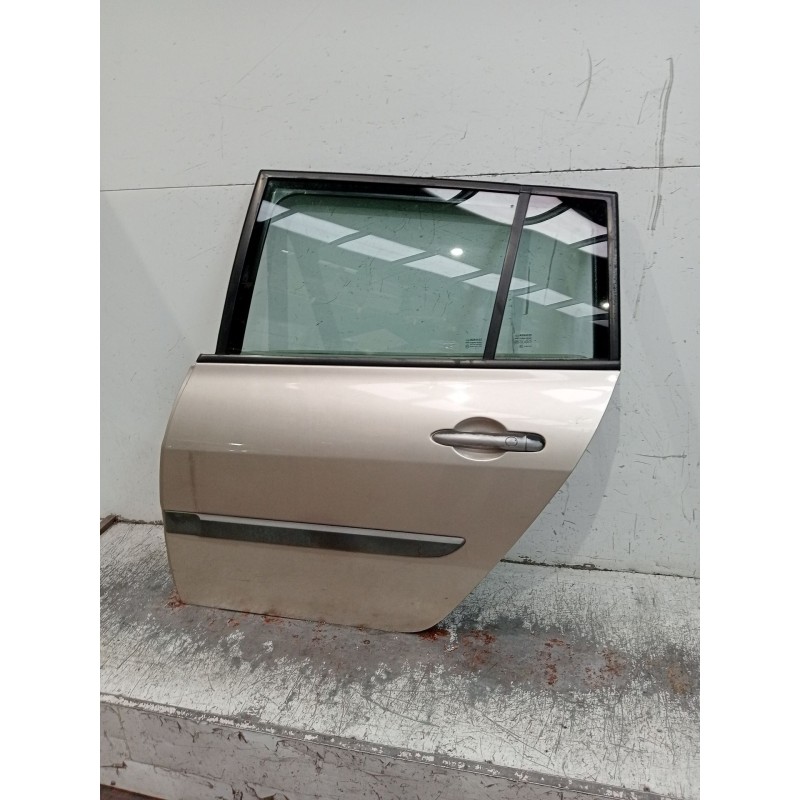 Recambio de puerta trasera izquierda para renault megane ii station wagon (km0/1_) 1.9 dci referencia OEM IAM  5P 07