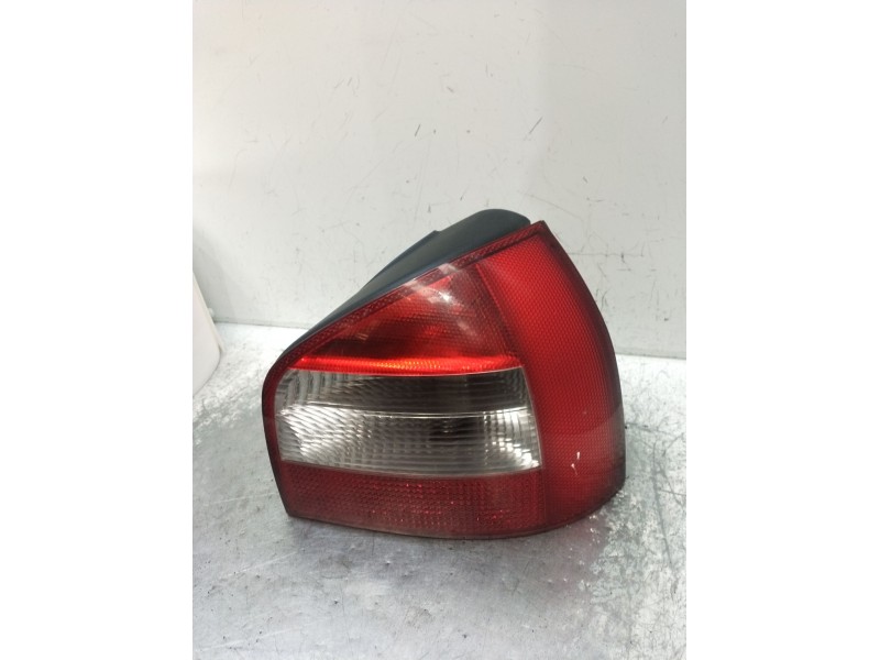 Recambio de piloto trasero derecho para audi a3 (8l1) 1.9 tdi referencia OEM IAM   00