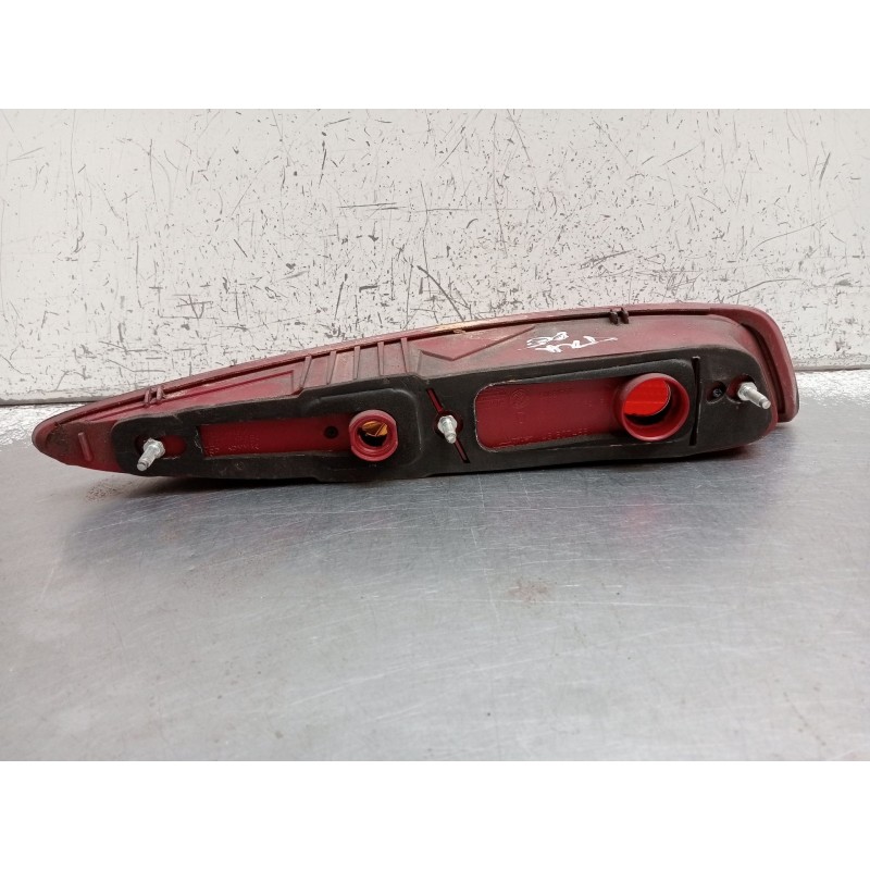 Recambio de piloto trasero derecho para alfa romeo gt (937_) 1.9 jtd (937cxn1b) referencia OEM IAM 461607486 60681558 04