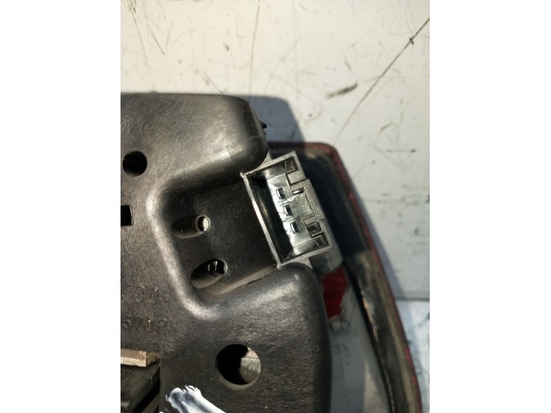 Recambio de piloto trasero derecho interior para bmw 3 touring (e46) 320 d referencia OEM IAM   01