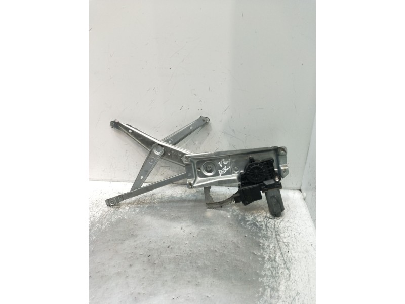 Recambio de elevalunas delantero izquierdo para opel vectra b hatchback (j96) 2.0 i 16v (f68) referencia OEM IAM 90520225 5P 99