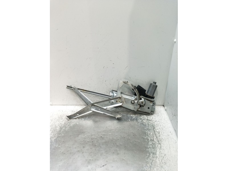 Recambio de elevalunas delantero izquierdo para opel vectra b hatchback (j96) 2.0 i 16v (f68) referencia OEM IAM 90520225 5P 99