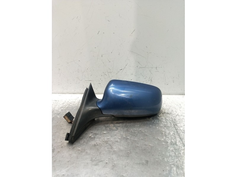 Recambio de retrovisor izquierdo para audi a3 (8l1) 1.9 tdi referencia OEM IAM  ELÉCTRICO 00