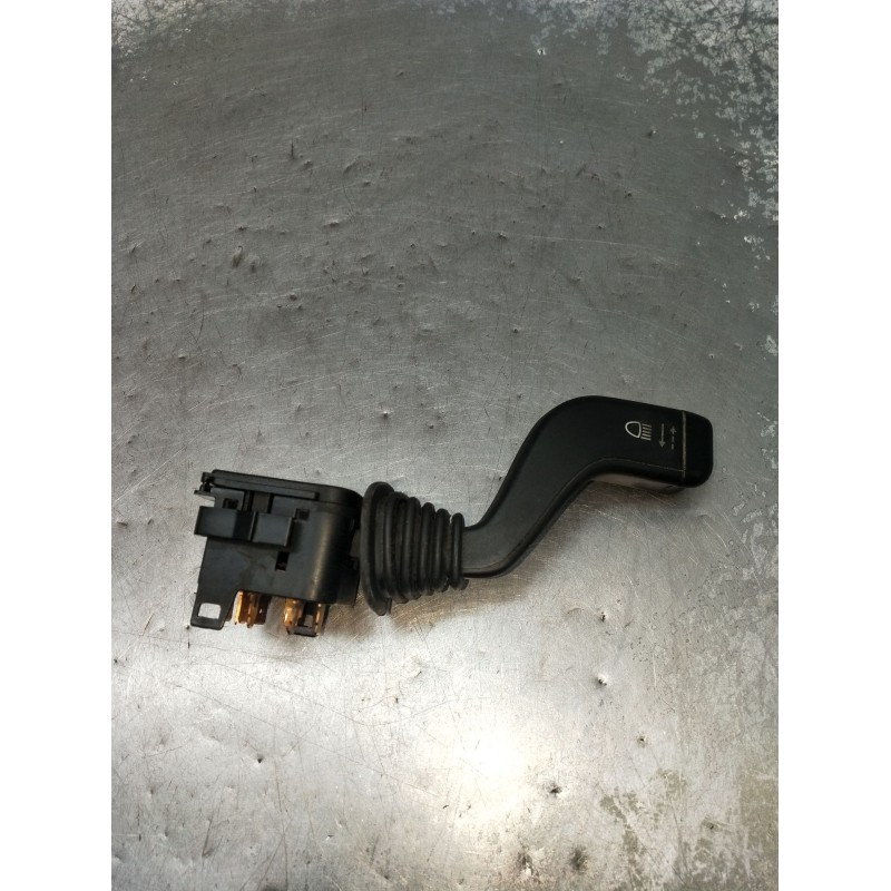 Recambio de mando luces para opel vectra b hatchback (j96) 2.0 i 16v (f68) referencia OEM IAM 90221174 90181846 90213325 99