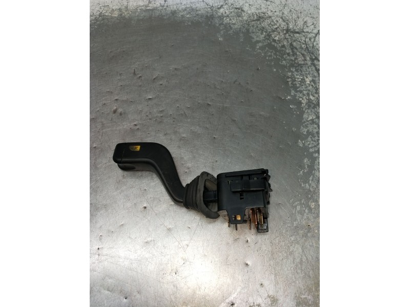 Recambio de mando luces para opel vectra b hatchback (j96) 2.0 i 16v (f68) referencia OEM IAM 90221174 90181846 90213325 99