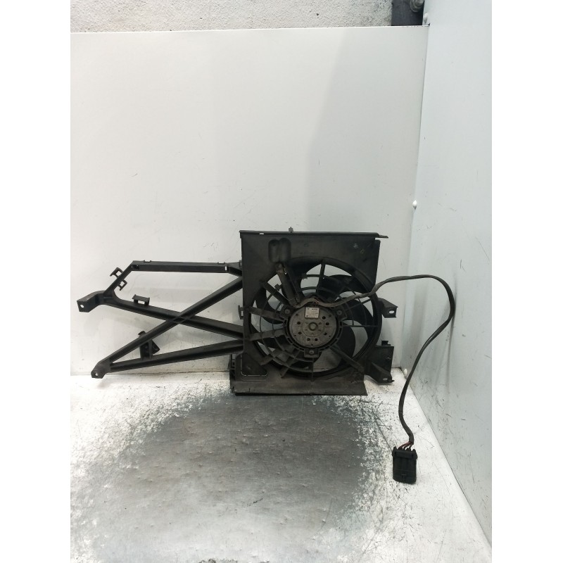 Recambio de electroventilador para opel vectra b hatchback (j96) 2.0 i 16v (f68) referencia OEM IAM 0130303252 52475782 99