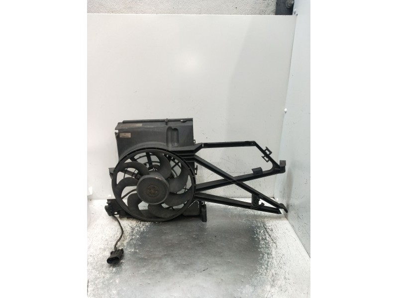 Recambio de electroventilador para opel vectra b hatchback (j96) 2.0 i 16v (f68) referencia OEM IAM 0130303252 52475782 99