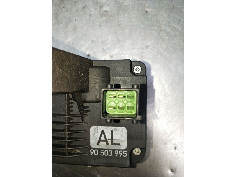 Recambio de motor cierre centralizado trasero izquierdo para opel vectra b hatchback (j96) 2.0 i 16v (f68) referencia OEM IAM 90