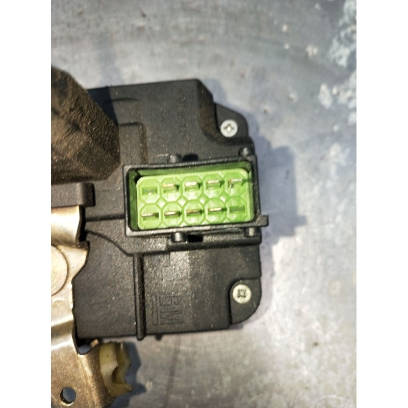 Recambio de motor cierre centralizado delantero izquierdo para opel vectra b hatchback (j96) 2.0 i 16v (f68) referencia OEM IAM 