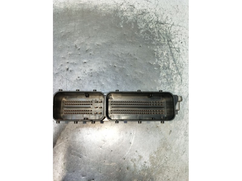 Recambio de centralita motor uce para bmw 3 touring (e46) 320 d referencia OEM IAM 0281010565 7789572 01