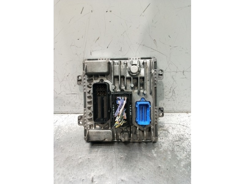 Recambio de centralita motor uce para opel corsa e color edition ecoflex referencia OEM IAM 55489277 395357783 14