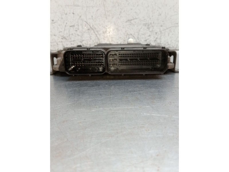 Recambio de centralita motor uce para alfa romeo gt (937_) 1.9 jtd (937cxn1b) referencia OEM IAM 0281011511 55198809 947416D1CBD