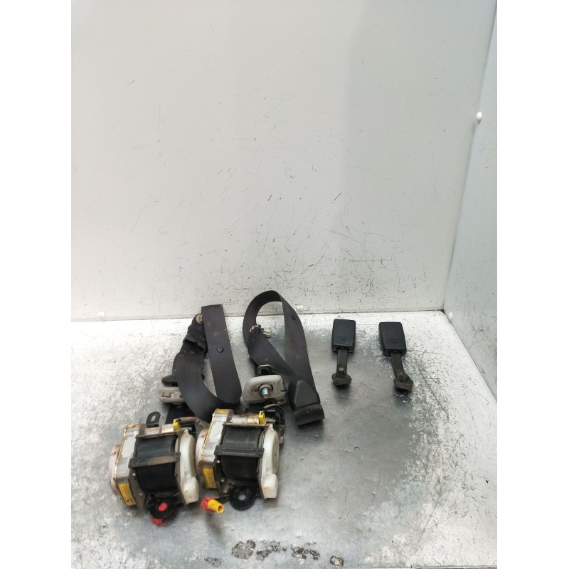 Recambio de juego cinturones delantero para mitsubishi montero pinin (h60/h70) 2000 gdi (5-ptas.) referencia OEM IAM  5P 01