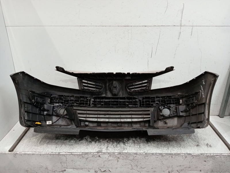 Recambio de paragolpes delantero para renault megane ii station wagon (km0/1_) 1.9 dci referencia OEM IAM  5P 07