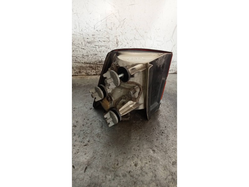 Recambio de piloto trasero derecho para chrysler le baron turbo cabrio referencia OEM IAM   LEBARON