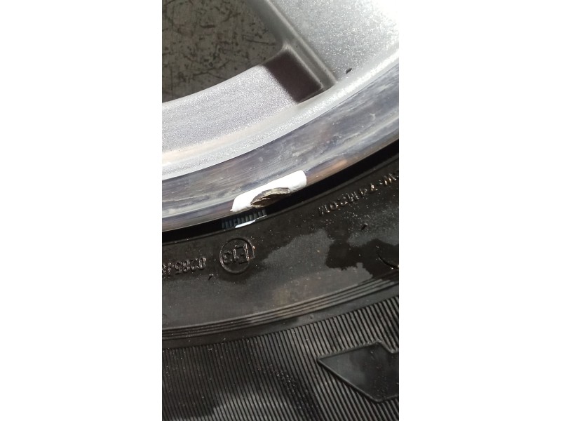 Recambio de juego llantas para jeep cherokee (kj) 2.8 crd 4x4 referencia OEM IAM 235/65 R17 104S JUEGO DE 5 LLANTAS 