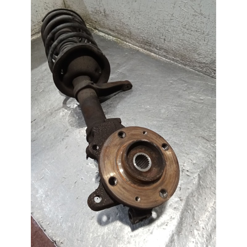 Recambio de mangueta delantera izquierda para peugeot 106 ii (1a_, 1c_) 1.1 i referencia OEM IAM  4T CONICO 96