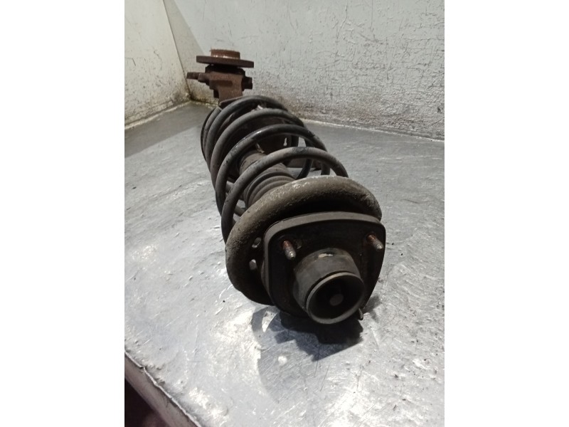 Recambio de mangueta delantera derecha para peugeot 106 ii (1a_, 1c_) 1.1 i referencia OEM IAM  4T CONICO 96